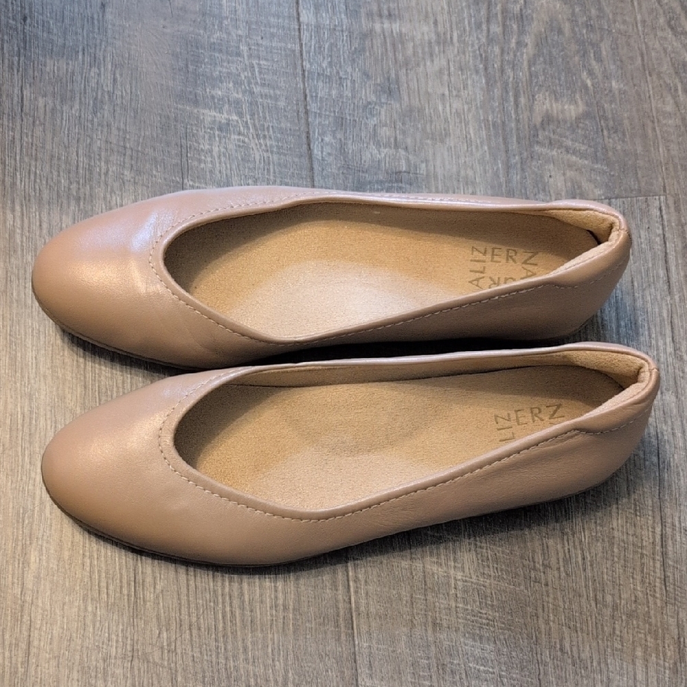 Naturalizer Women's Ballet Flats